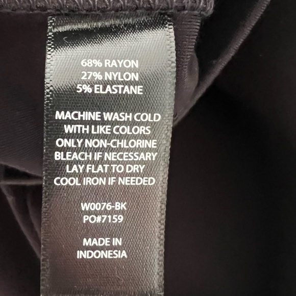 NEW Betabrand Classic Dress Pant Yoga Pants | Straight, Black, Size M Petite - Picture 5 of 7